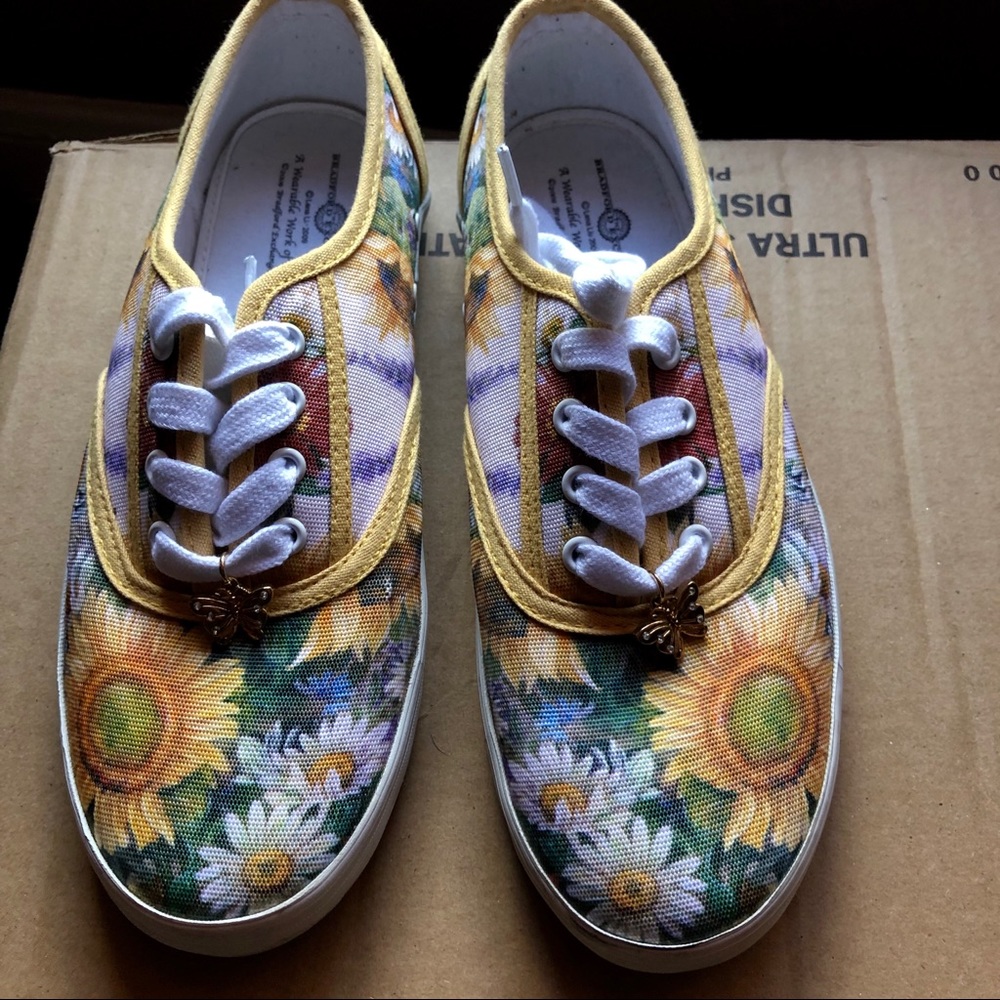 ๐SOLD๐ - Picture 2 of 6